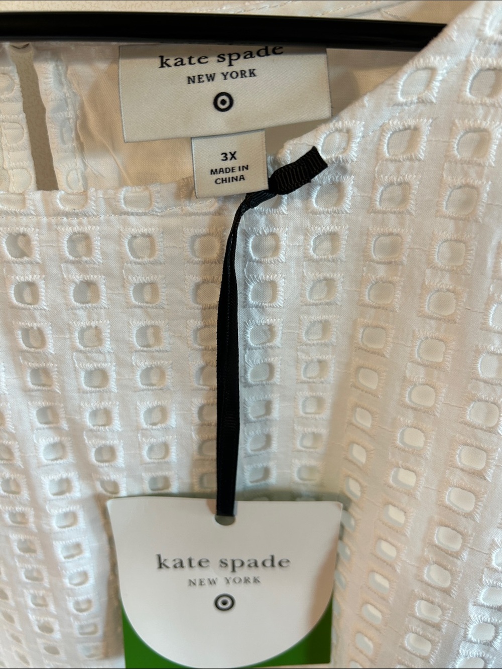 Kate spade x target Women's White Eyelet Sleeveless Top. 0089 - Picture 2 of 4